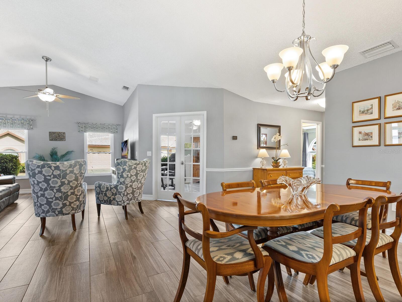 CASA DEL SOL SEC V - Residential