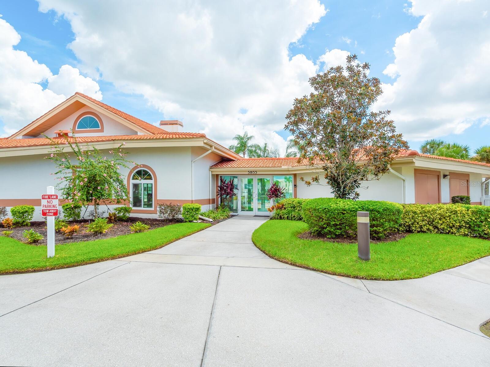 CASA DEL SOL SEC V - Residential