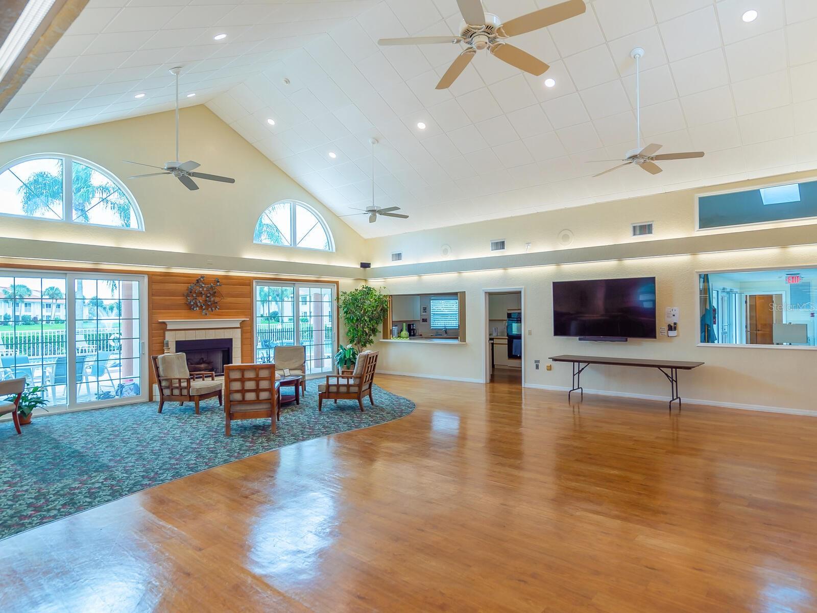 CASA DEL SOL SEC V - Residential