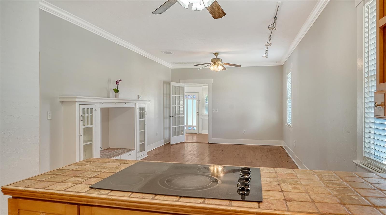 BAHIA VISTA HIGHLANDS - Residential