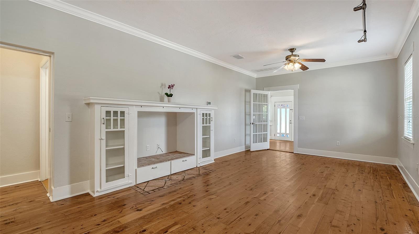 BAHIA VISTA HIGHLANDS - Residential