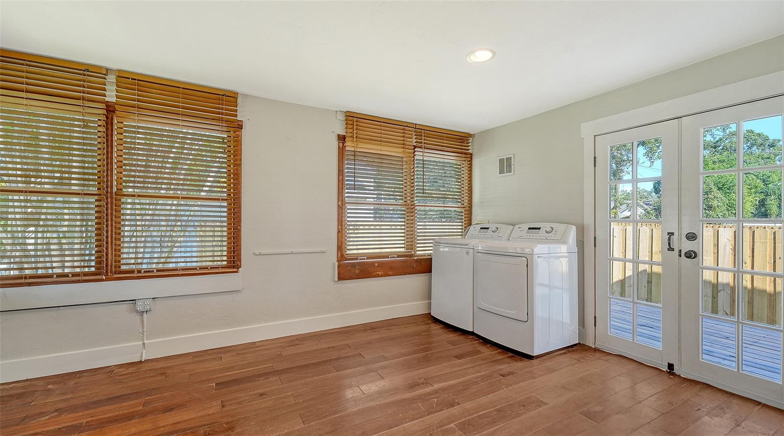 BAHIA VISTA HIGHLANDS - Residential