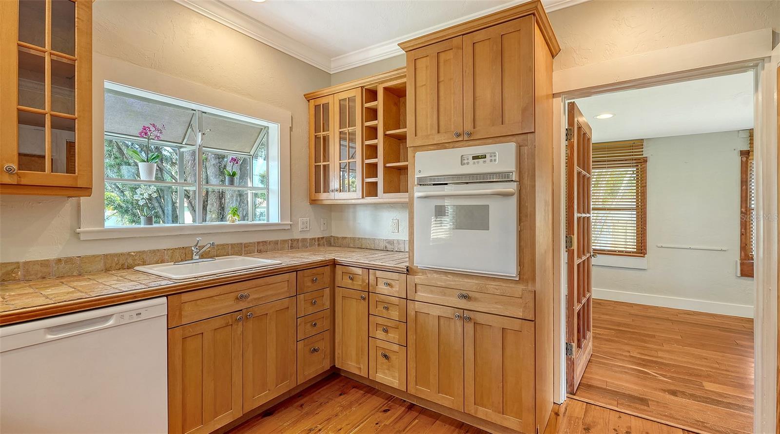 BAHIA VISTA HIGHLANDS - Residential