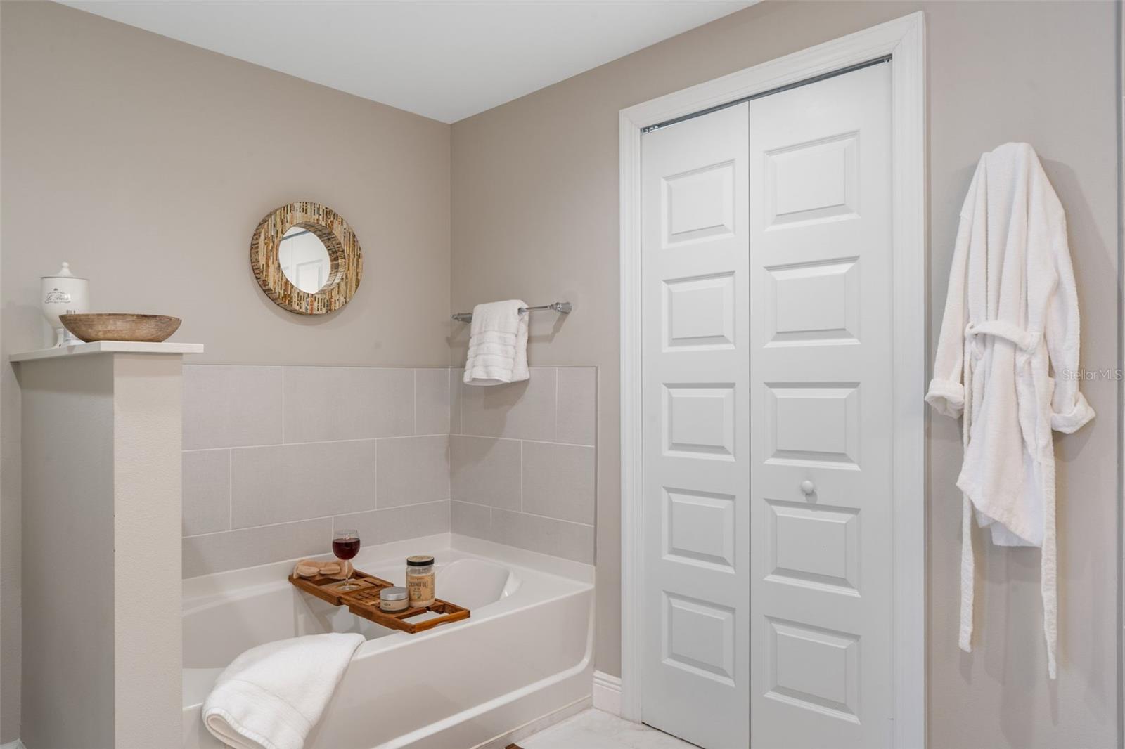 SIENA/BELLA COLLINA CONDOS - Residential