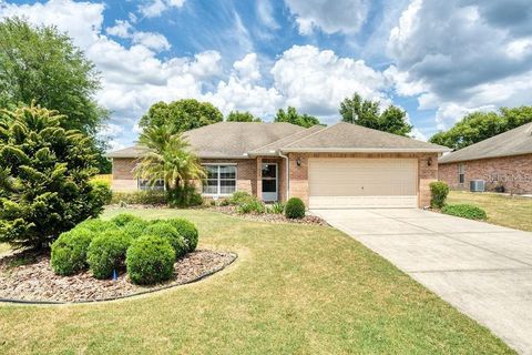 A home in DELTONA