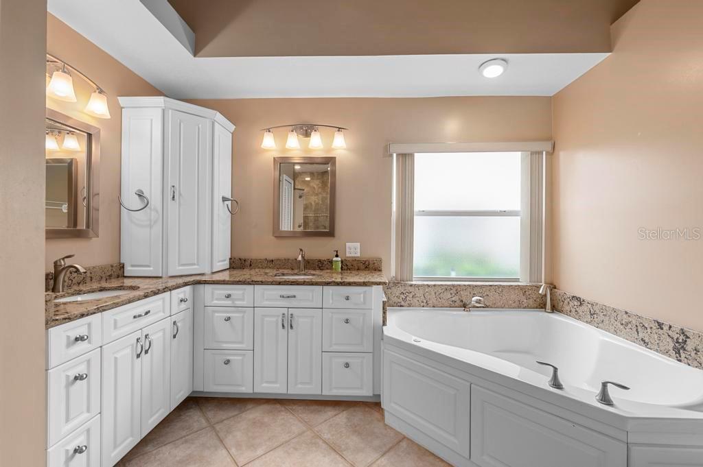 STONEBRIDGE AT RIVERWOOD - Residential