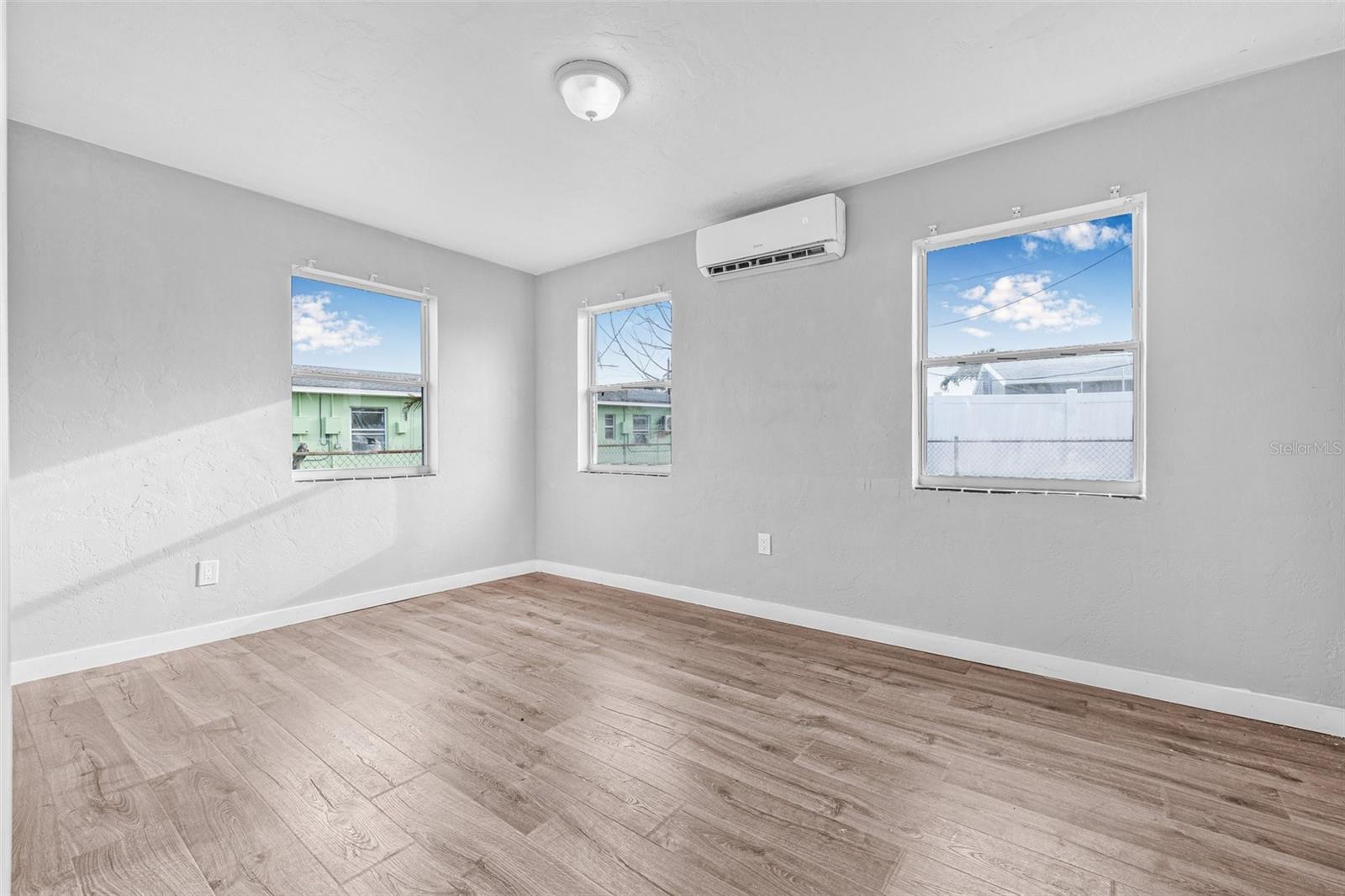 GULF SHORES 6TH ADD REP - Residential Lease