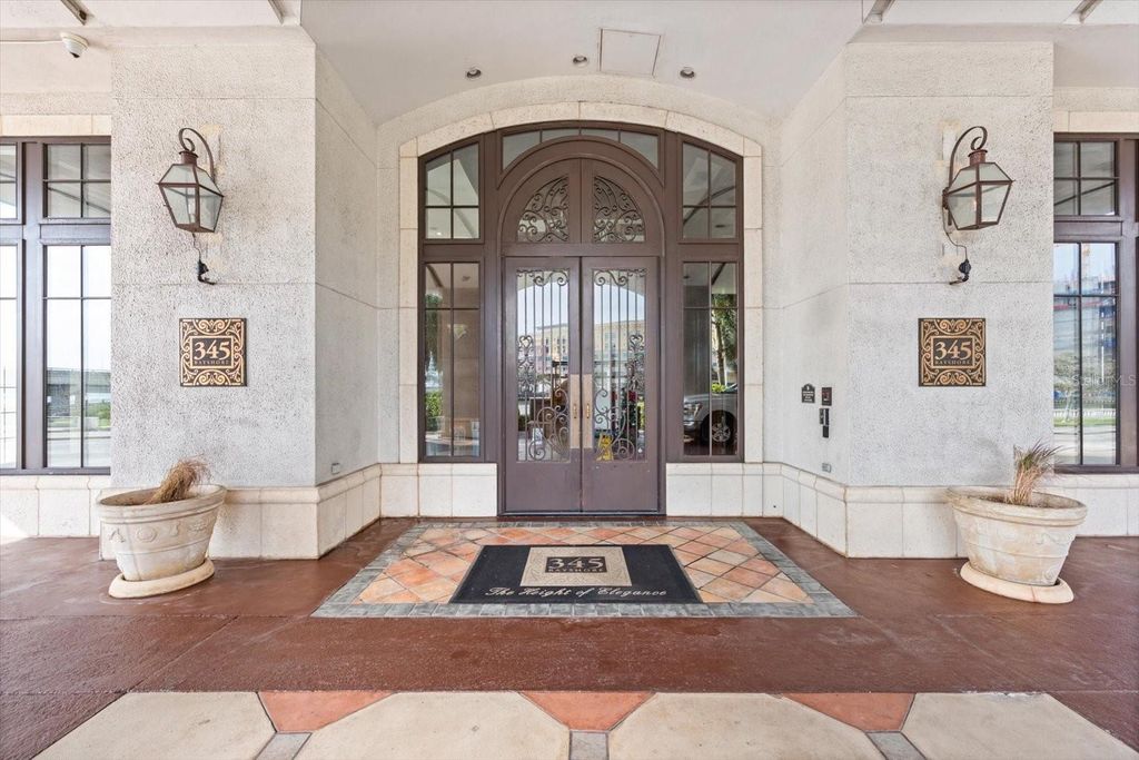 Photo of 345 Bayshore Boulevard #706, Tampa, FL 33606 (MLS # TB8455305)