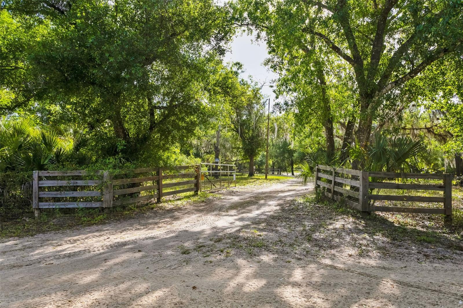 ROYAL PARK ESTATES ADD 01 - Residential