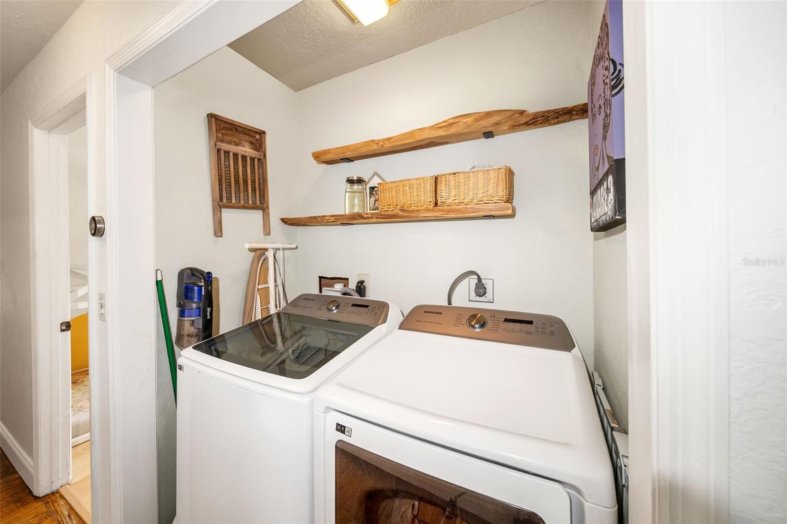 ROYAL PARK ESTATES ADD 01 - Residential