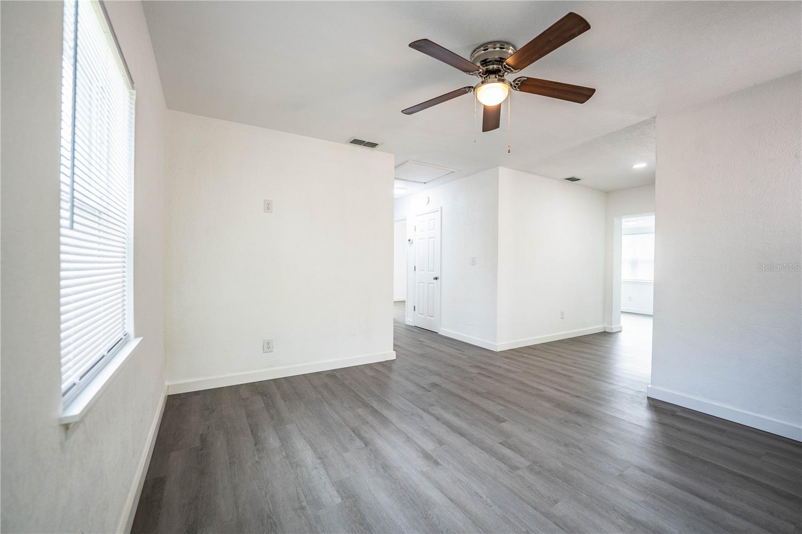 LINCOLN COURT - Residential