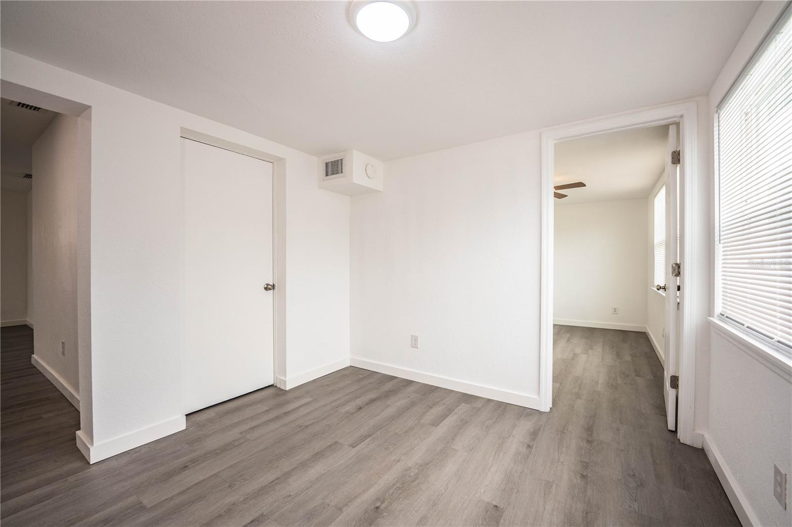 LINCOLN COURT - Residential