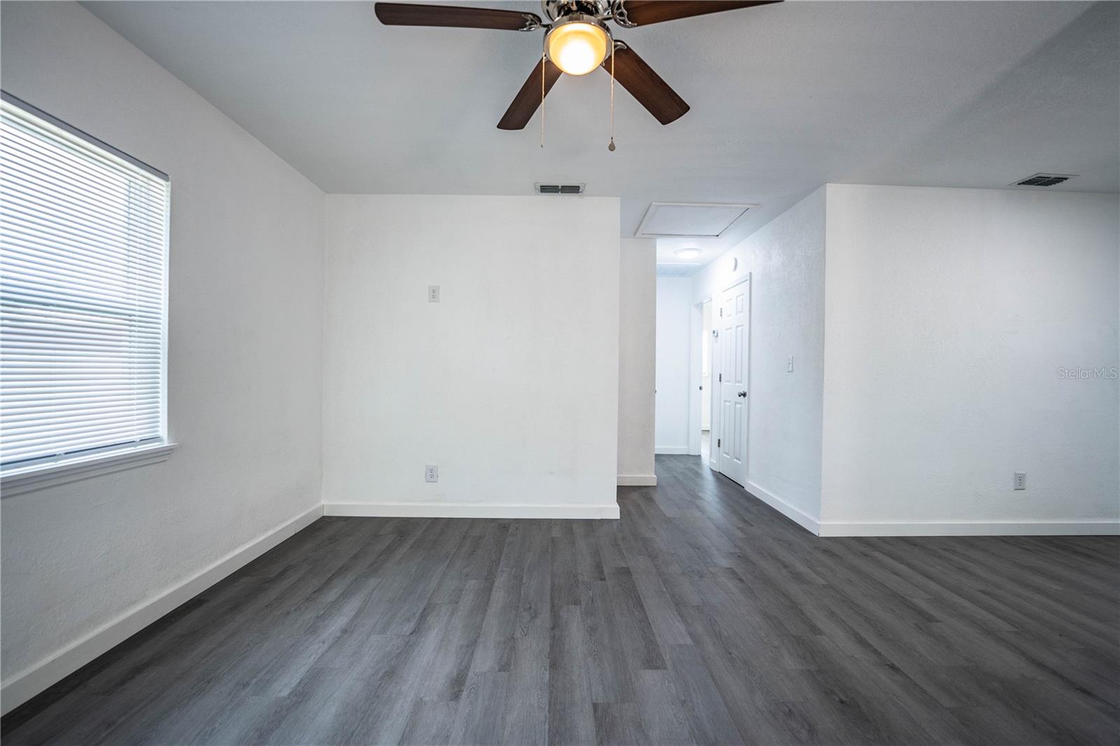 LINCOLN COURT - Residential
