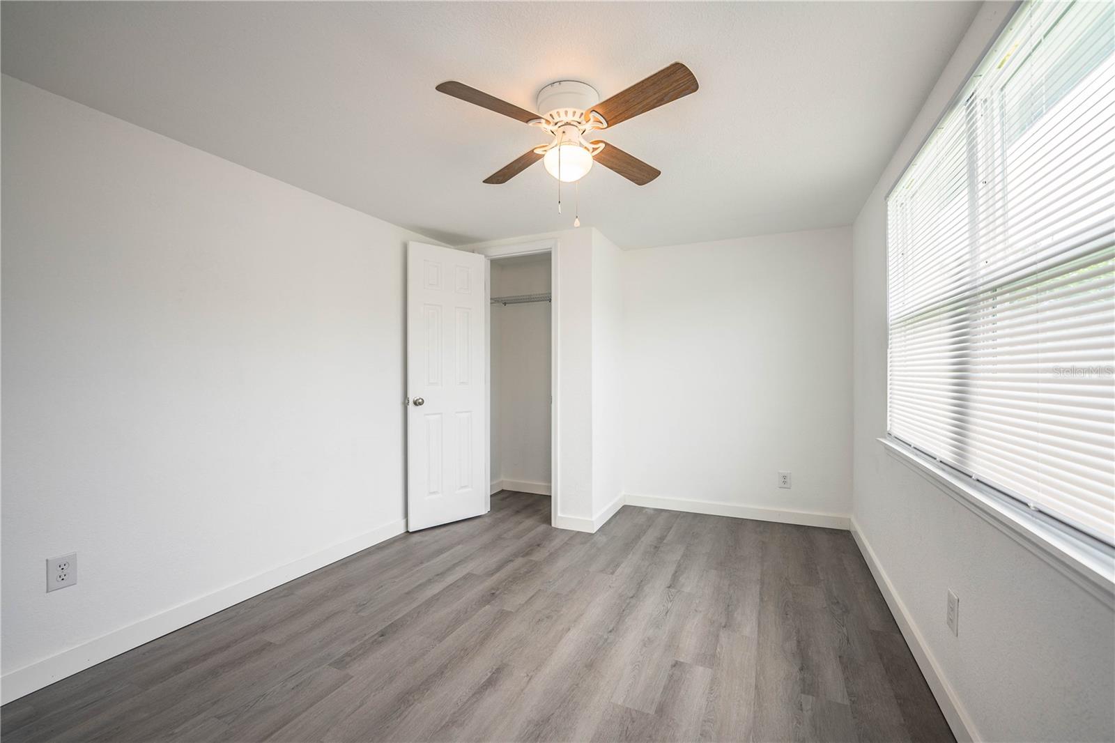 LINCOLN COURT - Residential