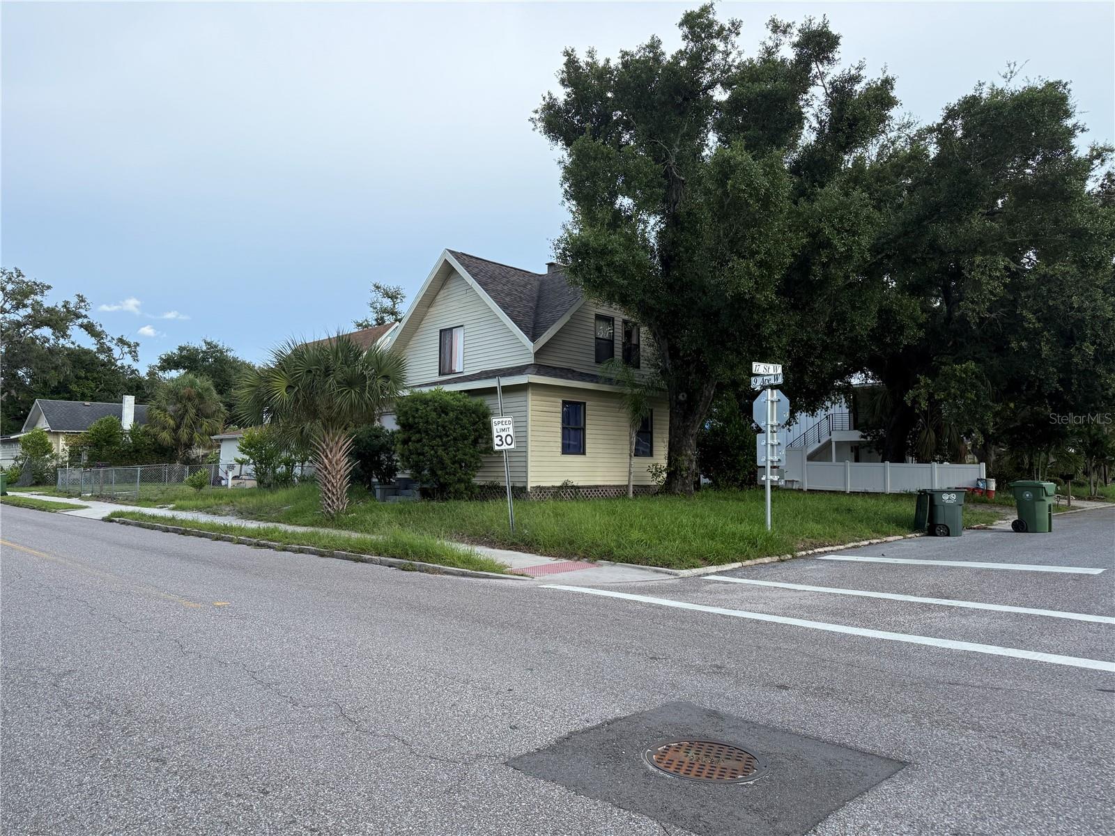 1625 9TH AVENUE W, BRADENTON, FL, 34205 2 1625 9TH AVENUE W