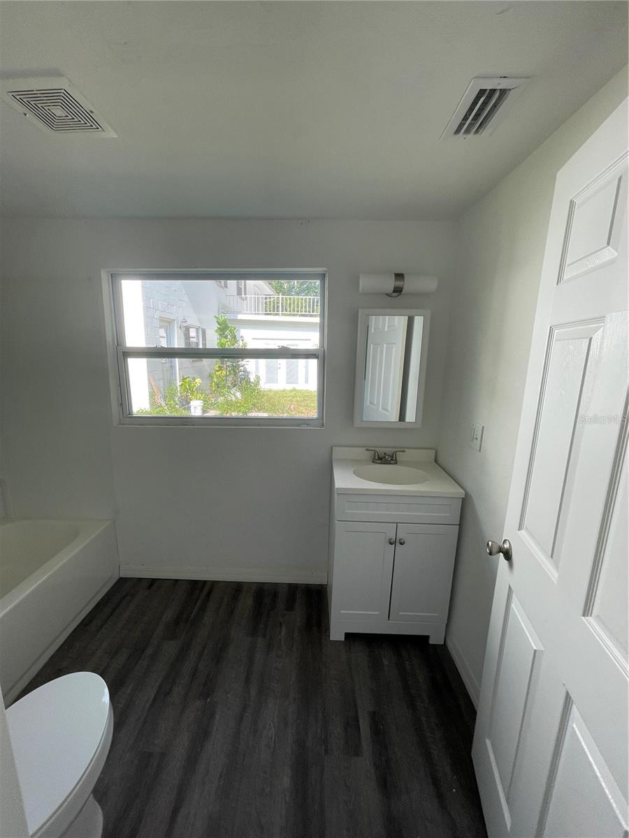 GOSS 1ST ADD TO GV - Residential Lease