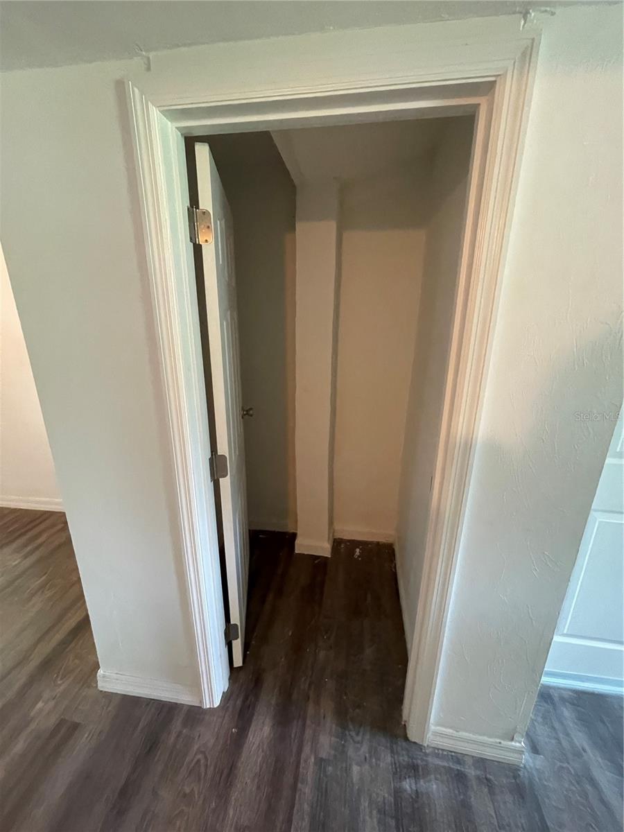 GOSS 1ST ADD TO GV - Residential Lease