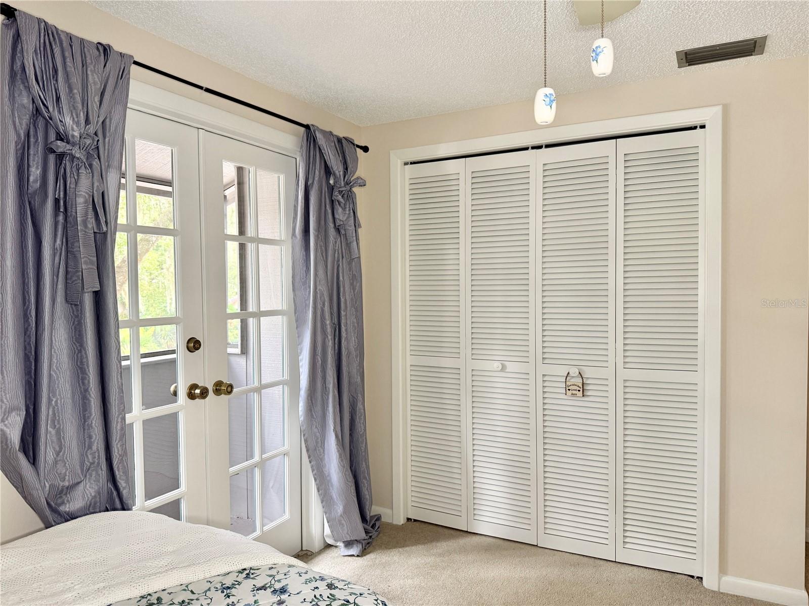 RAINTREE TERRACE SUB W - Residential