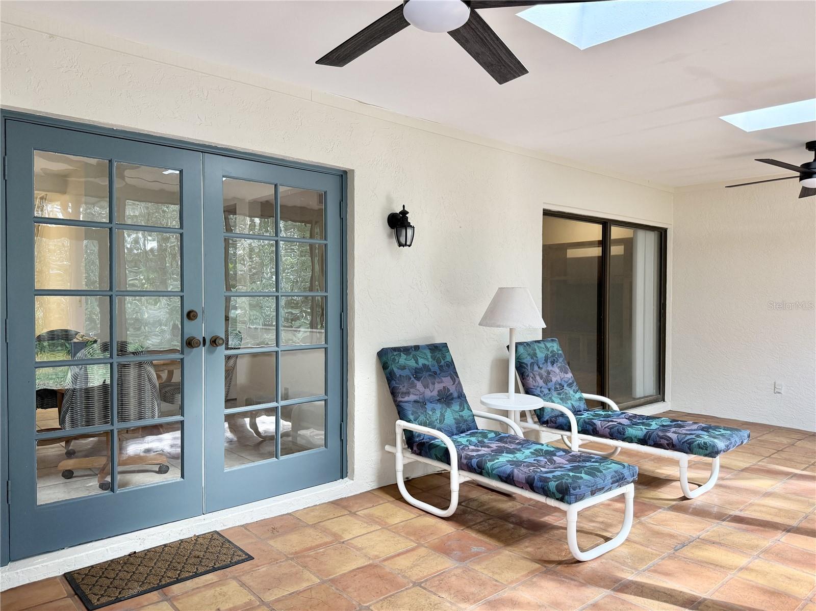 RAINTREE TERRACE SUB W - Residential