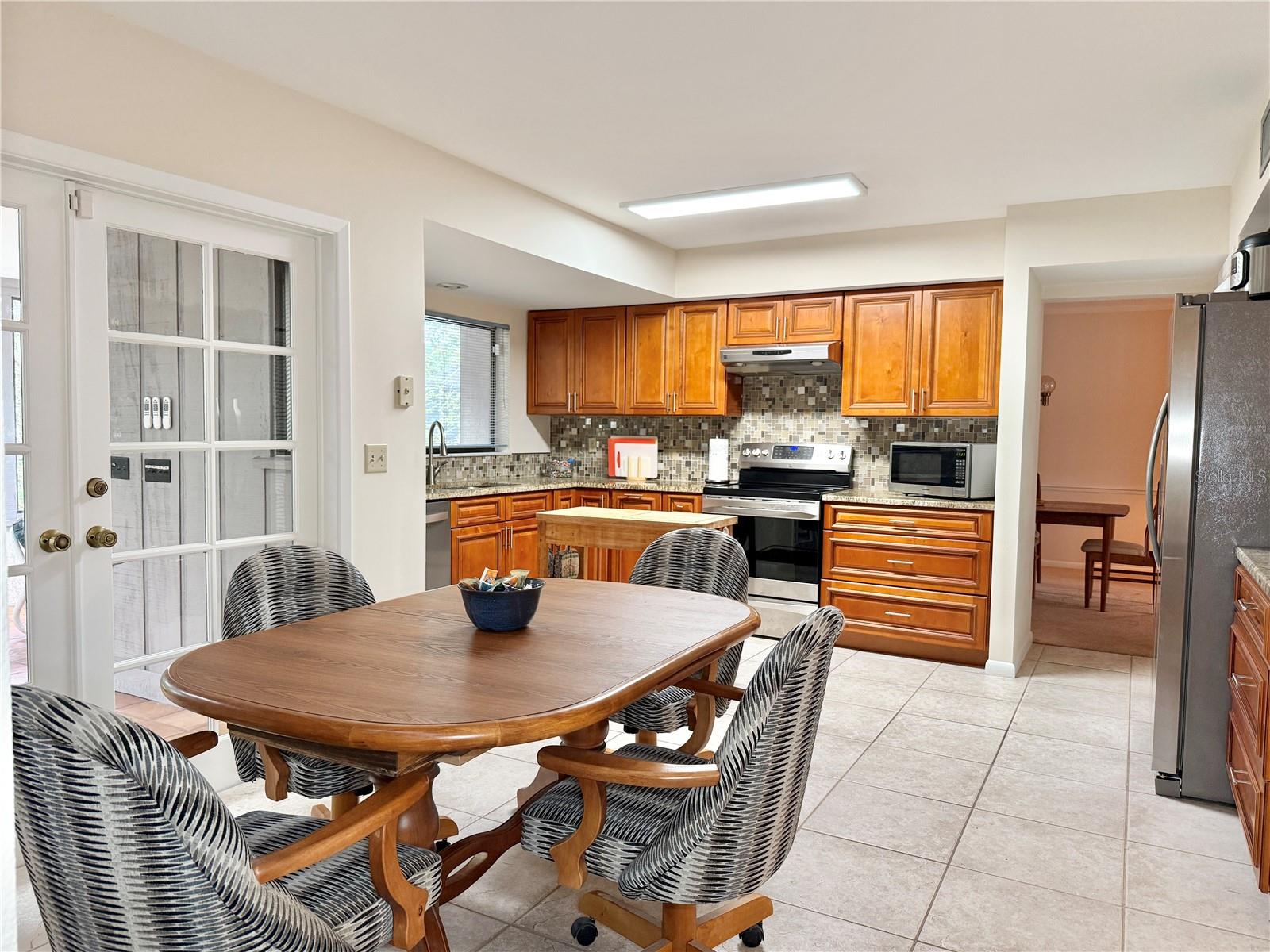 RAINTREE TERRACE SUB W - Residential