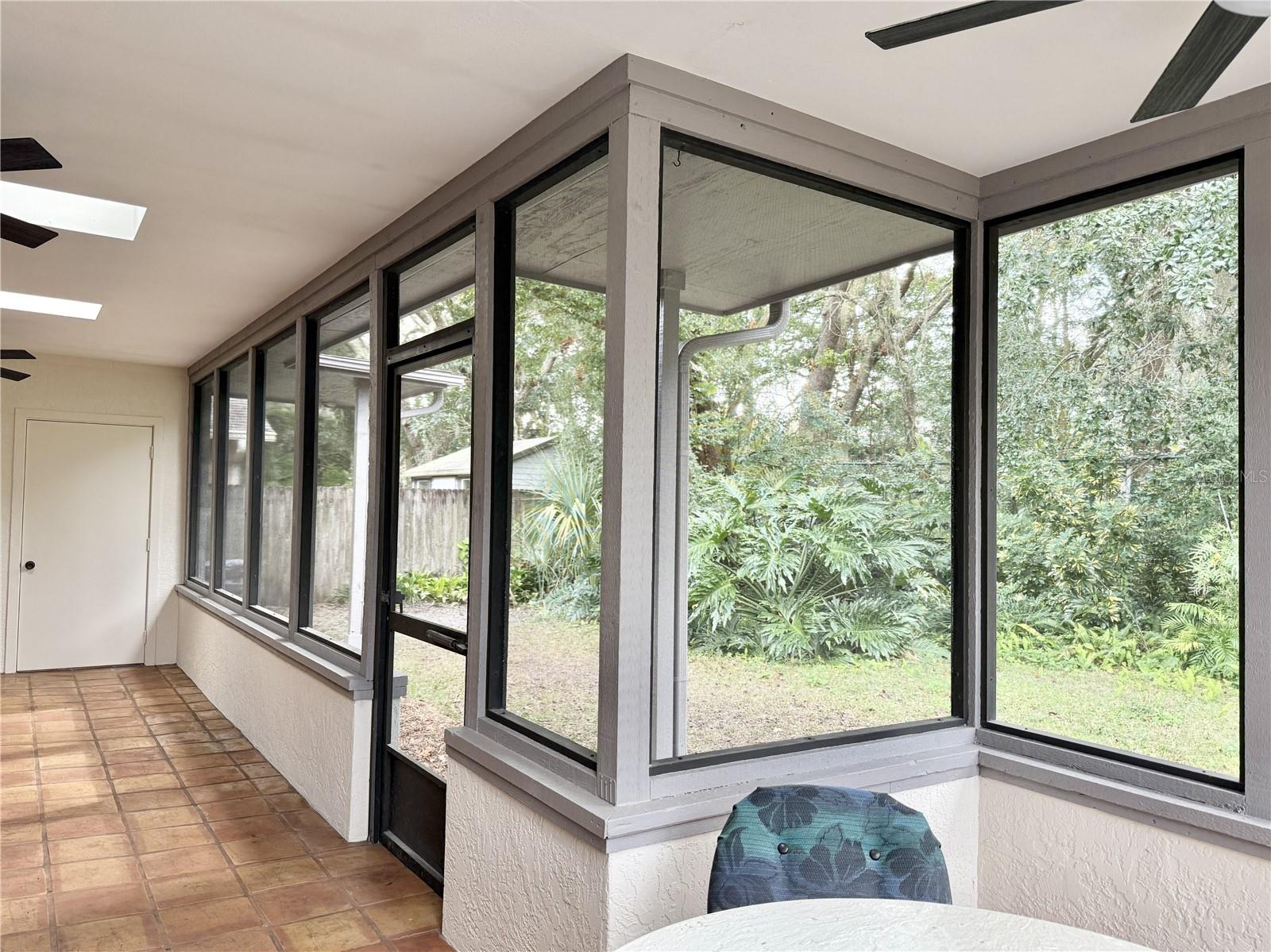 RAINTREE TERRACE SUB W - Residential