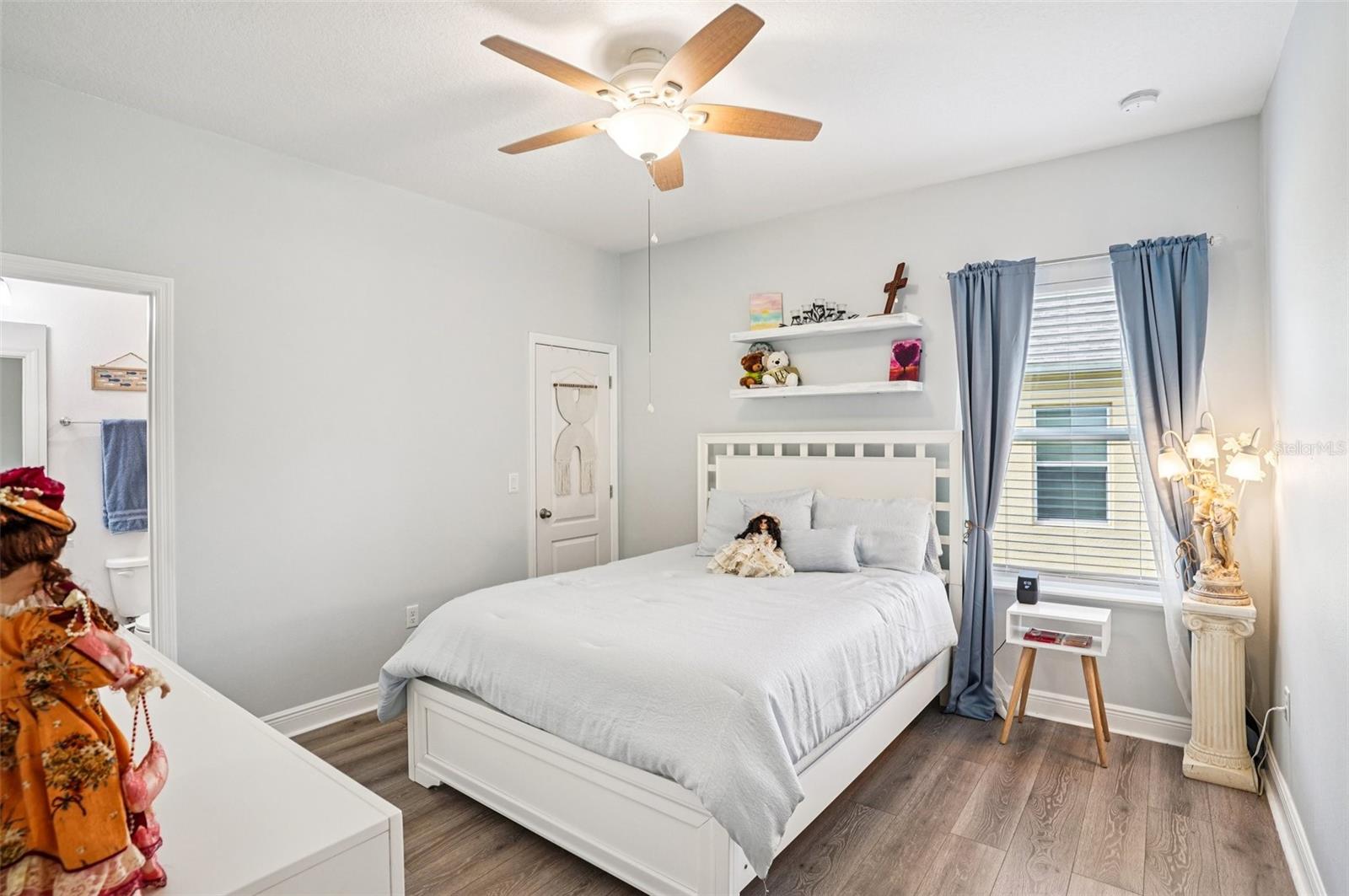 GLEN PH 11 12 & 13 - Residential