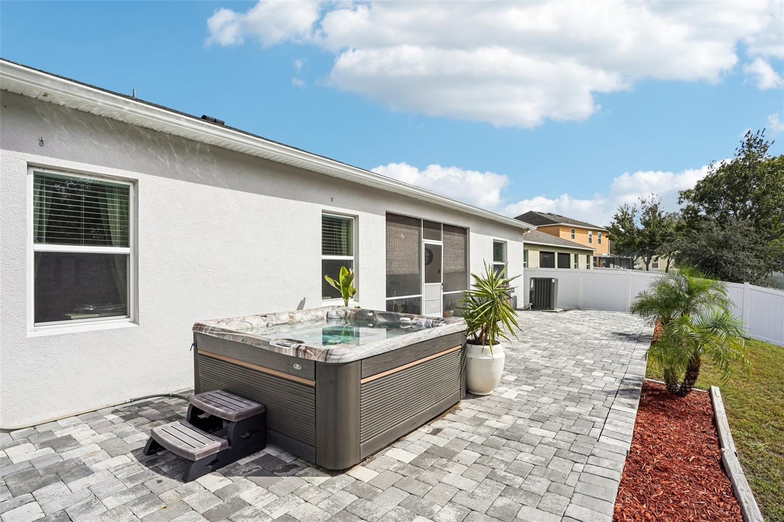 GLEN PH 11 12 & 13 - Residential