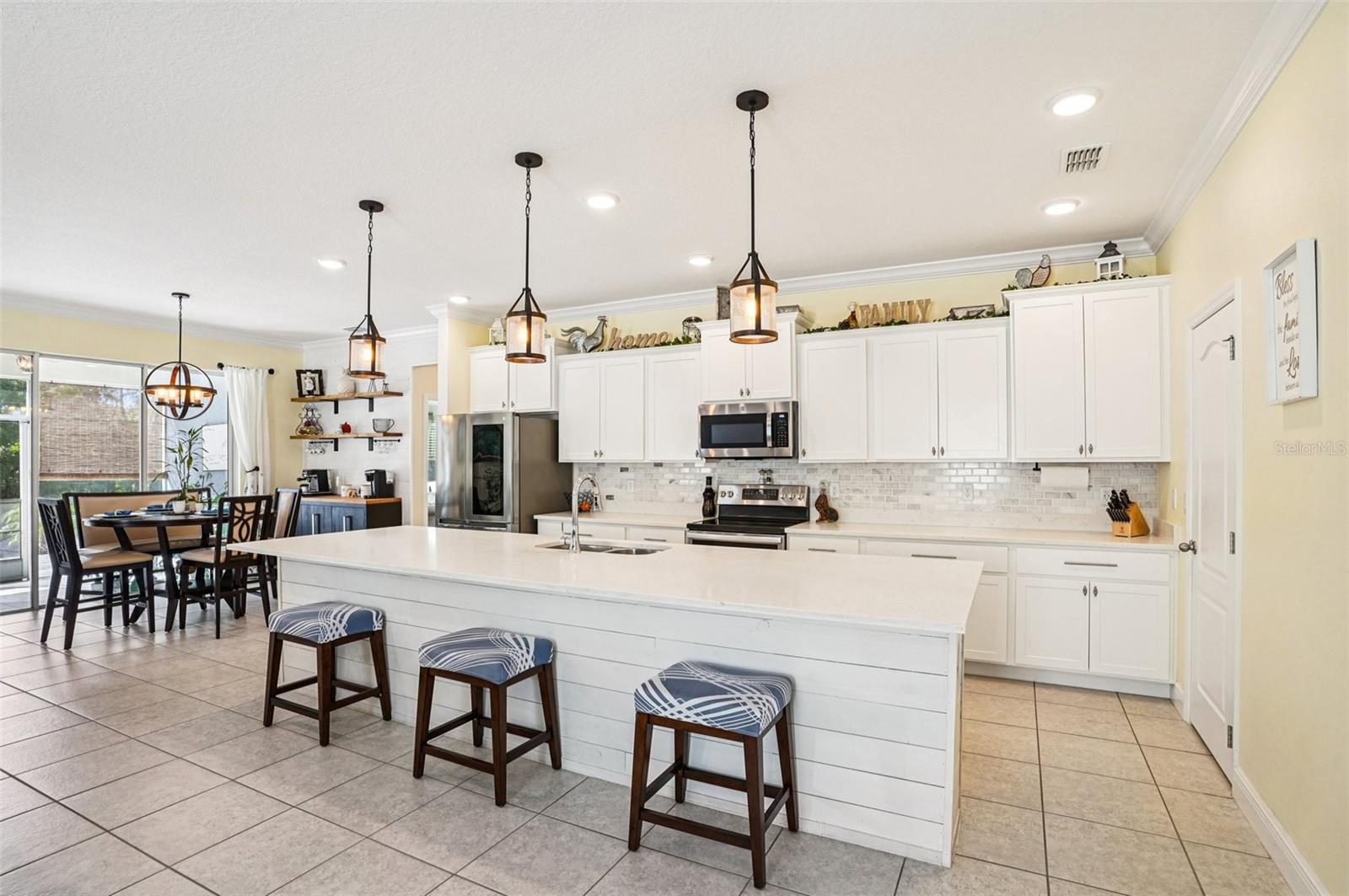 GLEN PH 11 12 & 13 - Residential