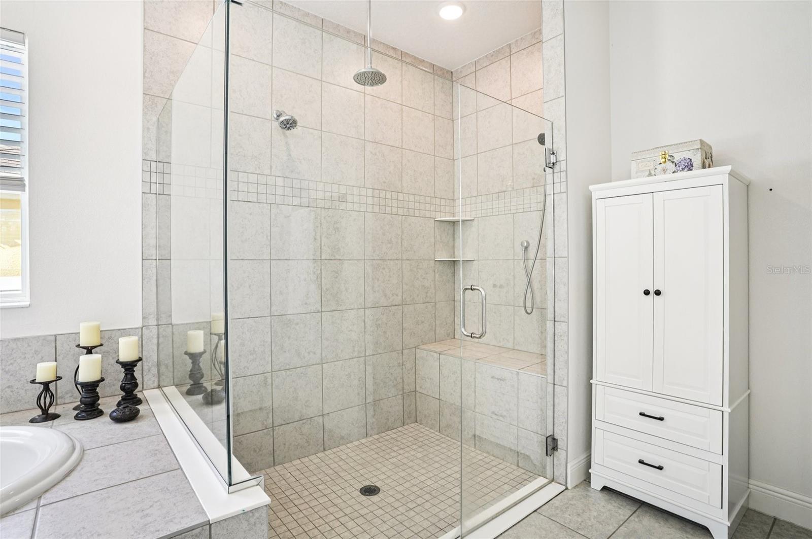 GLEN PH 11 12 & 13 - Residential