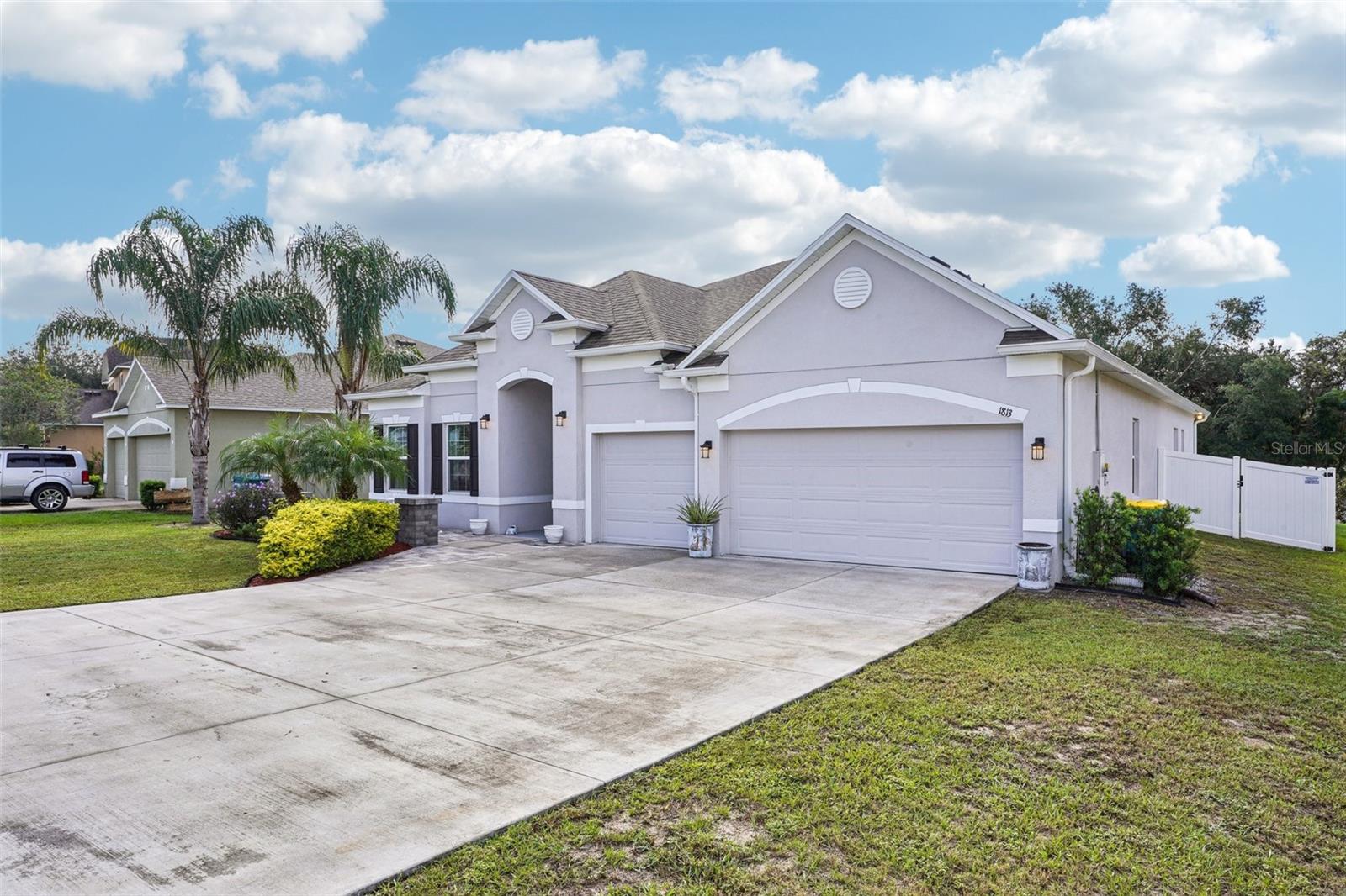 GLEN PH 11 12 & 13 - Residential