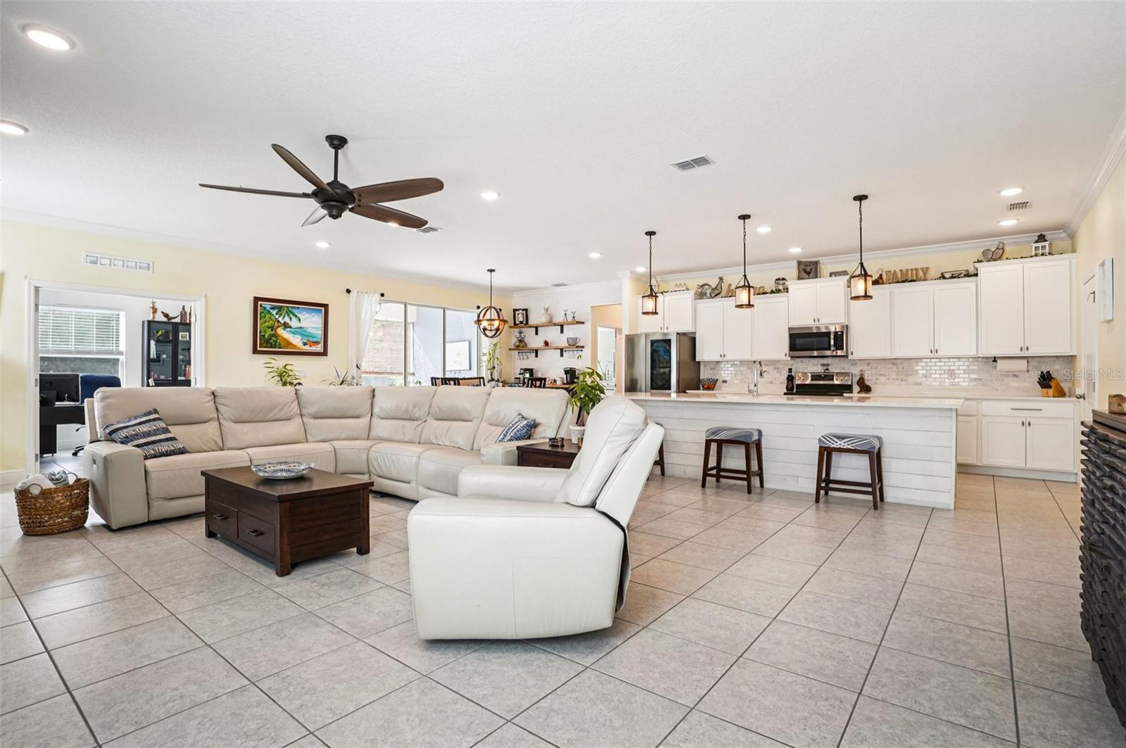 GLEN PH 11 12 & 13 - Residential