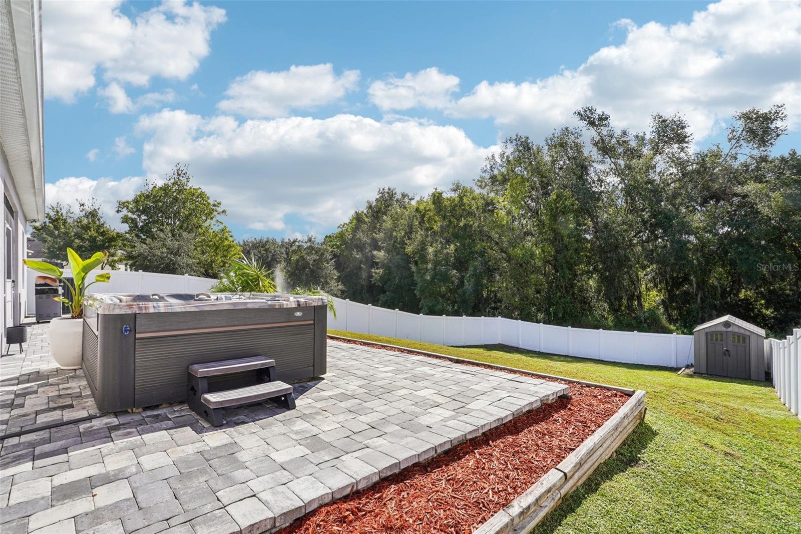 GLEN PH 11 12 & 13 - Residential