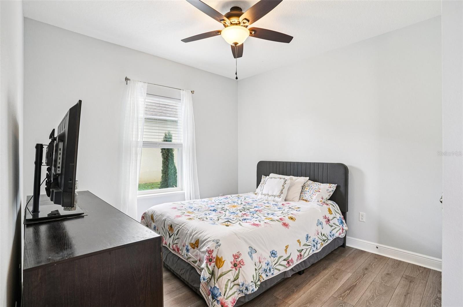GLEN PH 11 12 & 13 - Residential