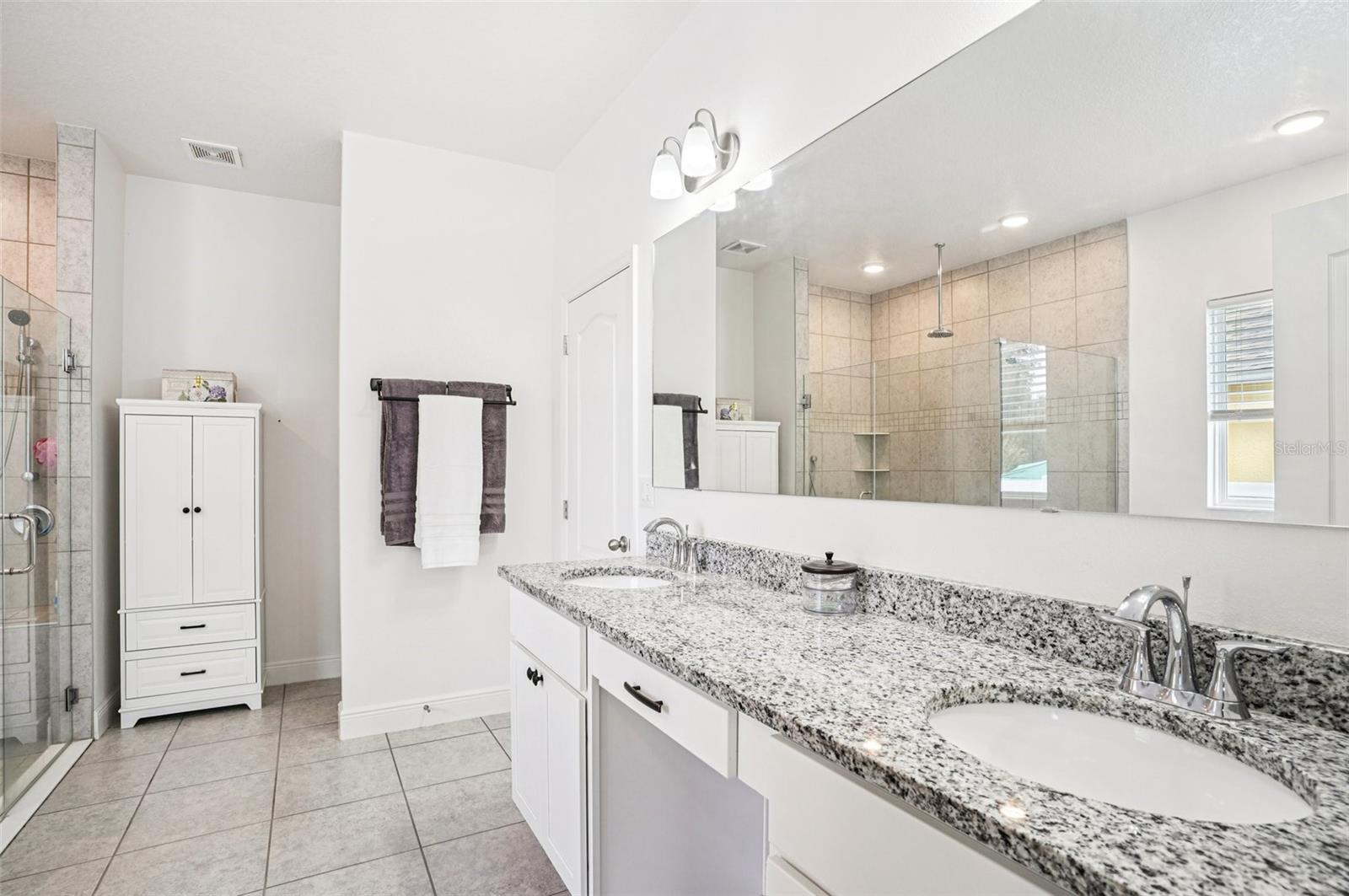 GLEN PH 11 12 & 13 - Residential
