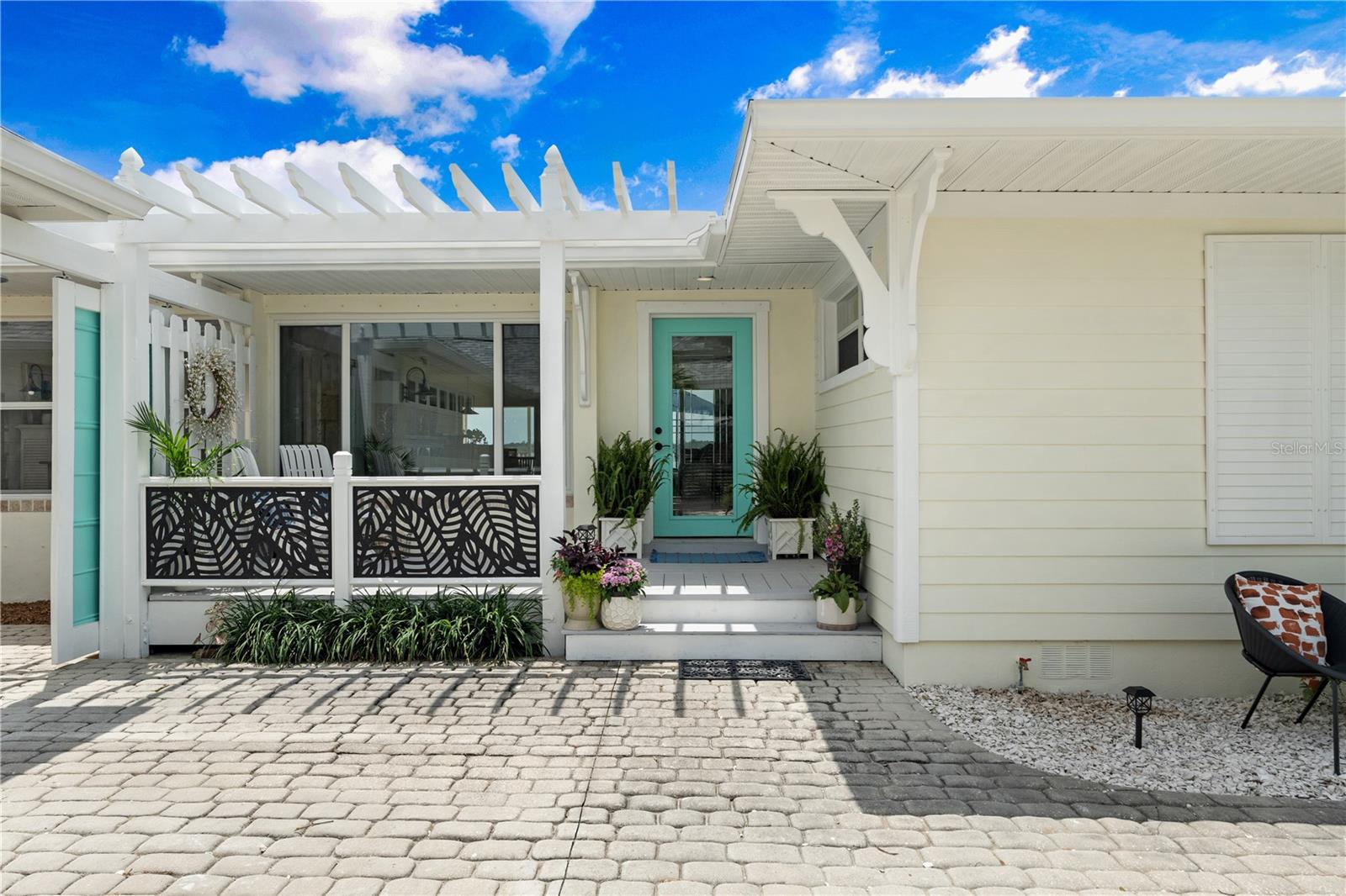 1907 4TH STREET W