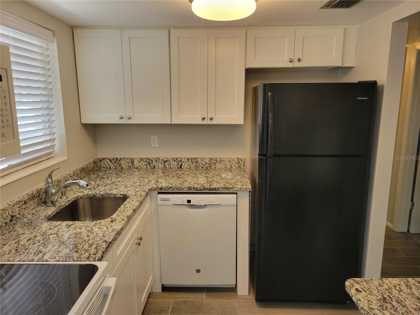 THE THIRD BAYSHORE - Residential