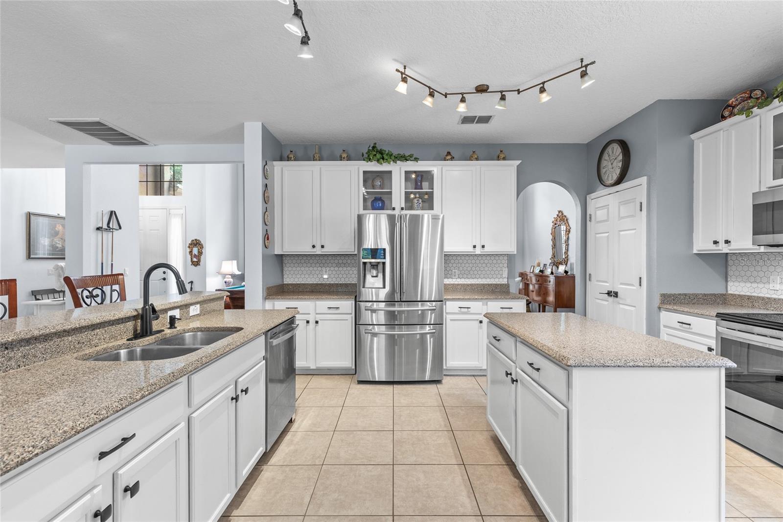 FOREST TRLS J & N - Residential