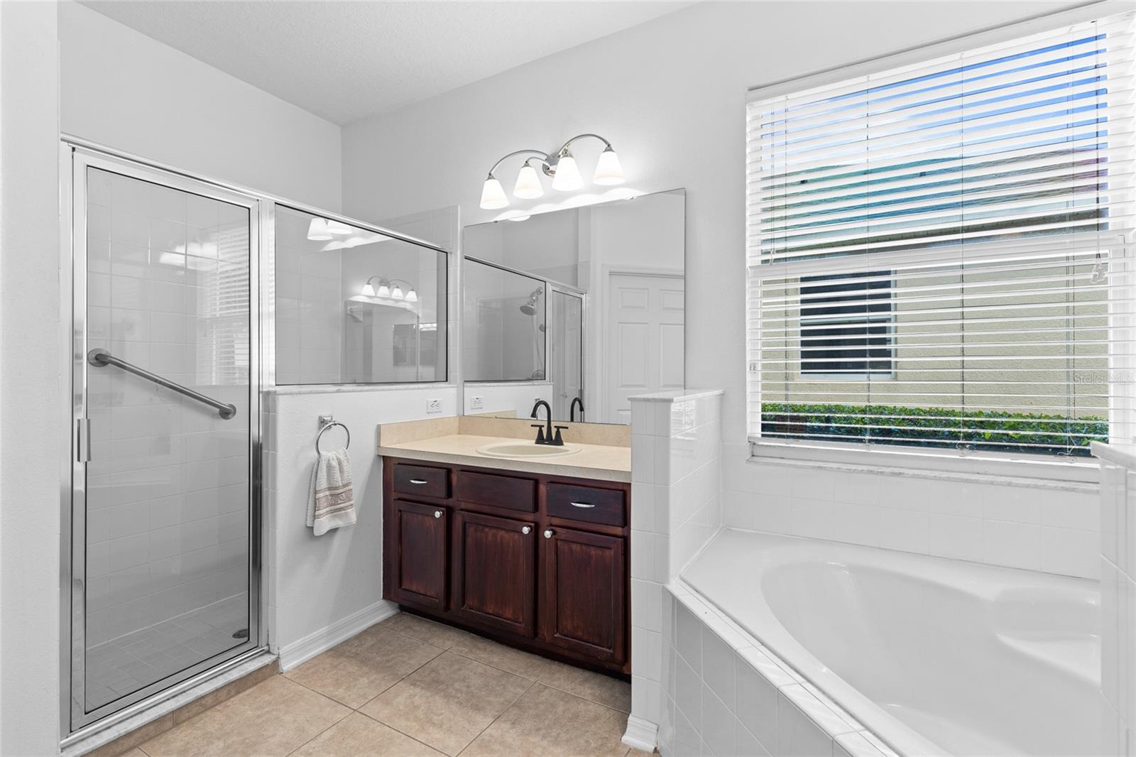 FOREST TRLS J & N - Residential