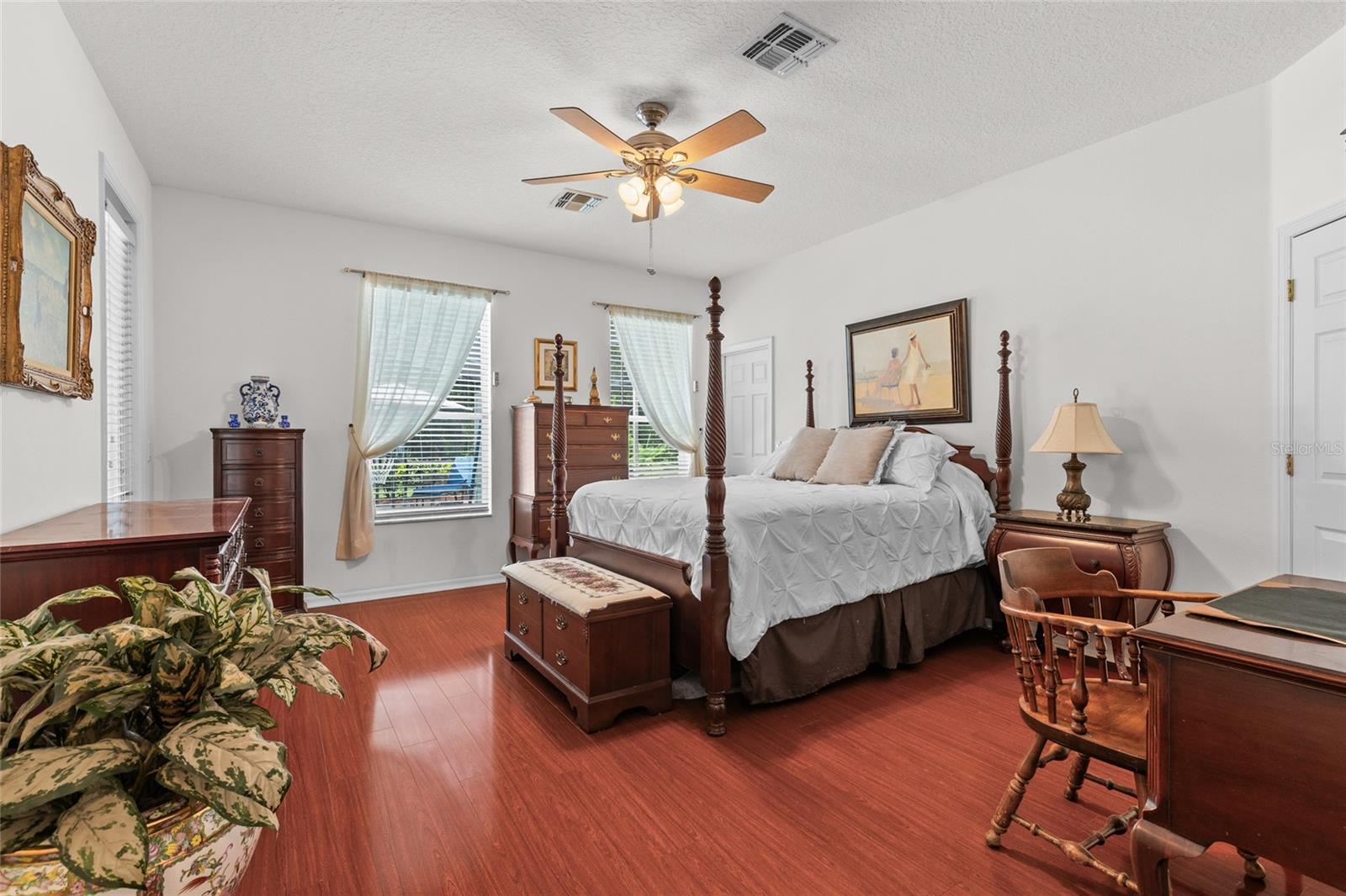 FOREST TRLS J & N - Residential