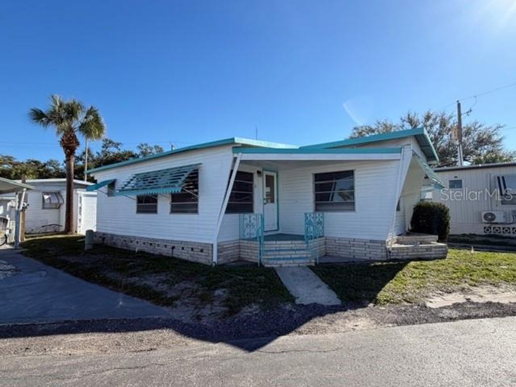 Photo of 4851 W Gandy Boulevard #B2L11, Tampa, FL 33611 (MLS # A4677521)