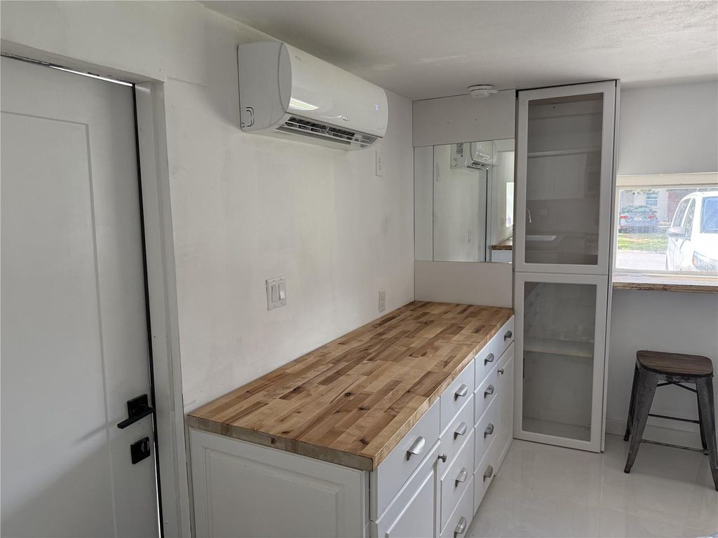 Photo of 3959 Eton Place, Sarasota, FL 34241 (MLS # A4682502)