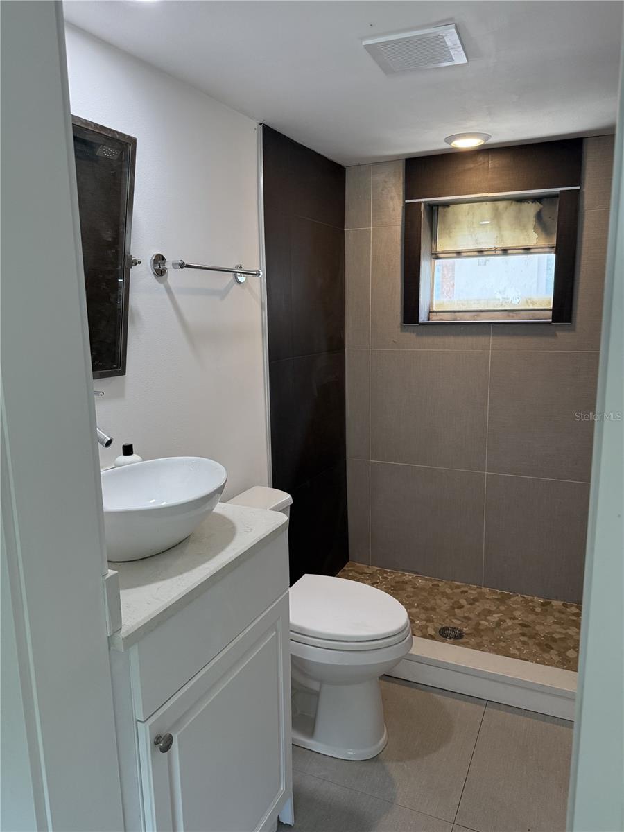 LAKE SARASOTA - Residential