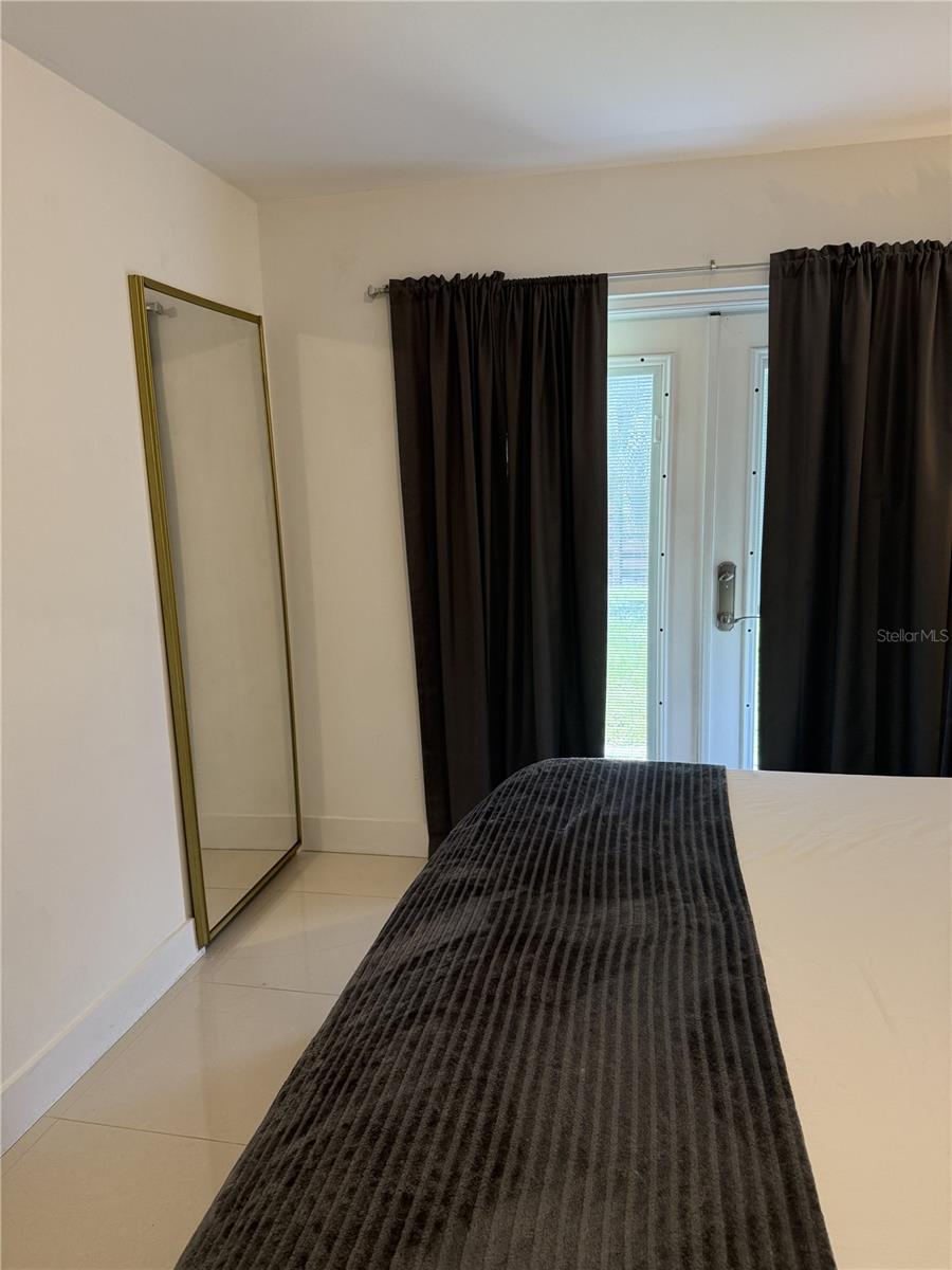 LAKE SARASOTA - Residential