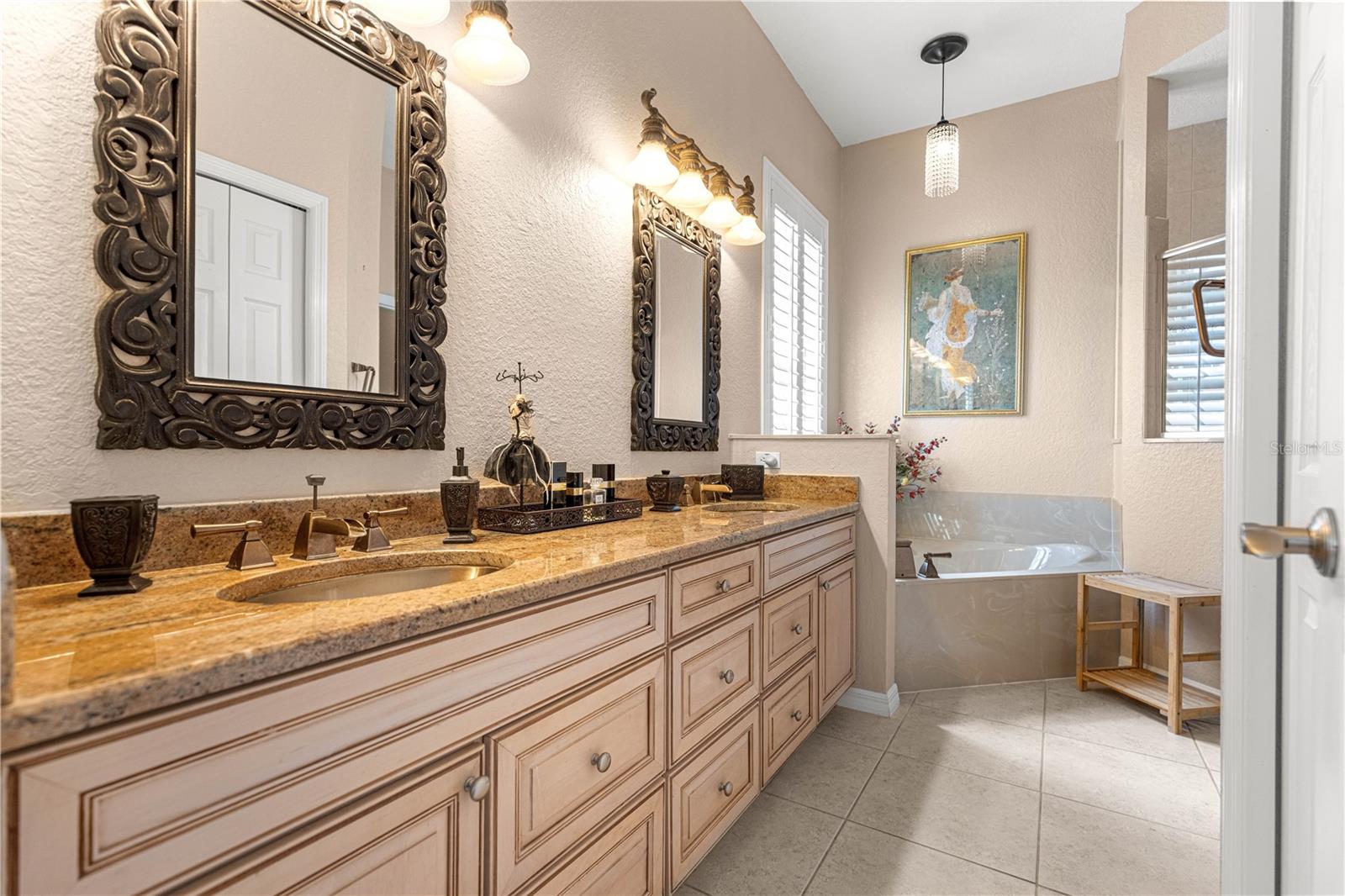 STONECREST - Residential
