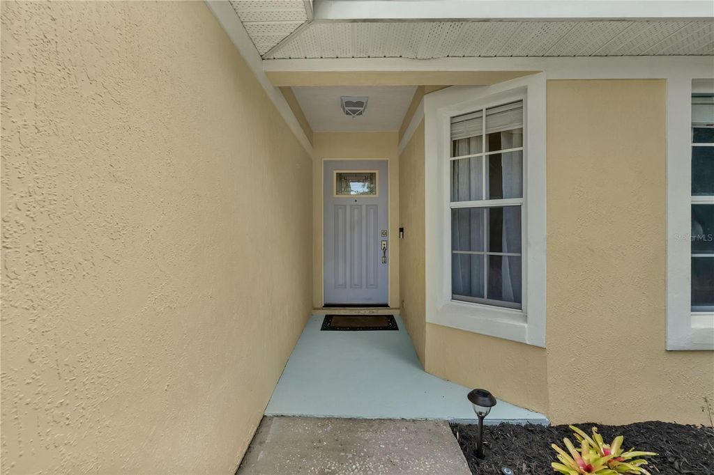 Photo of 5945 White Tail Loop, Lakeland, FL 33811 (MLS # O6424346)
