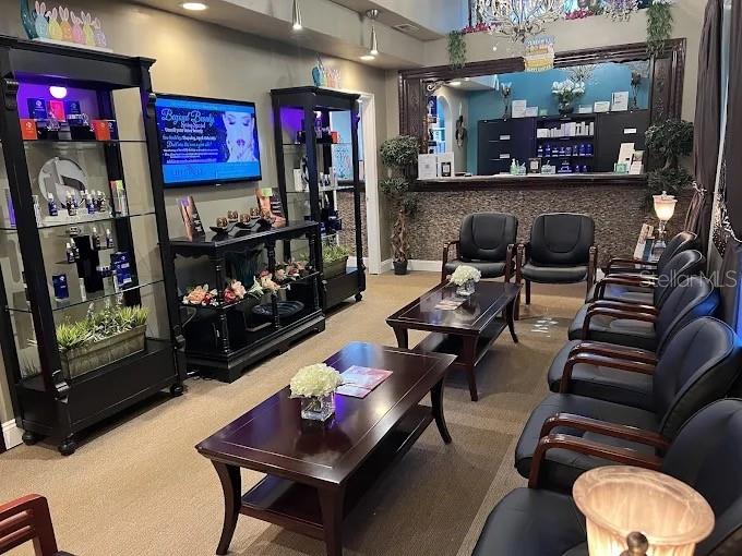 ORANGE VIEW - Commercial Sale