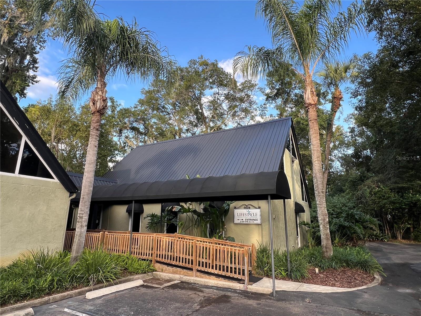 ORANGE VIEW - Commercial Sale