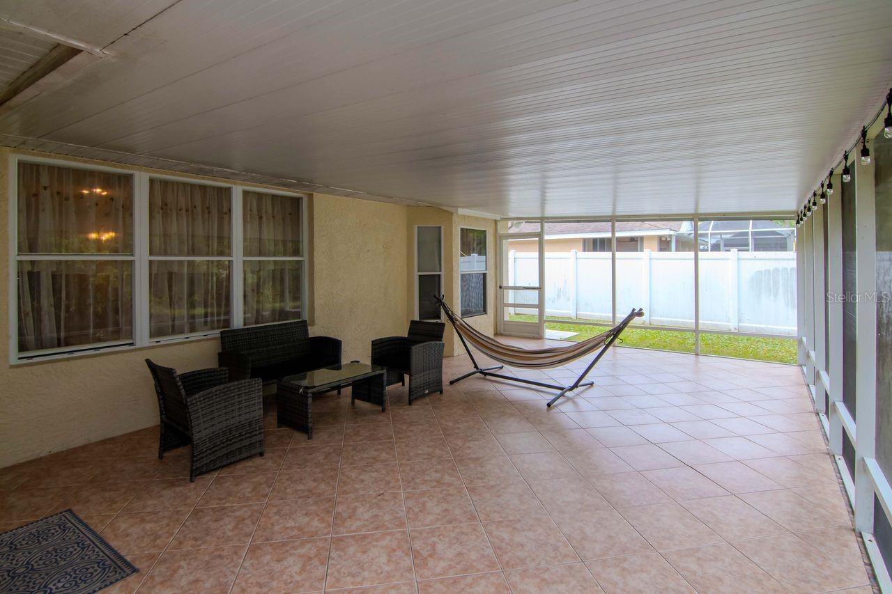 FOUNTAINS AT CYPRESS LAKES THE - Residential Lease