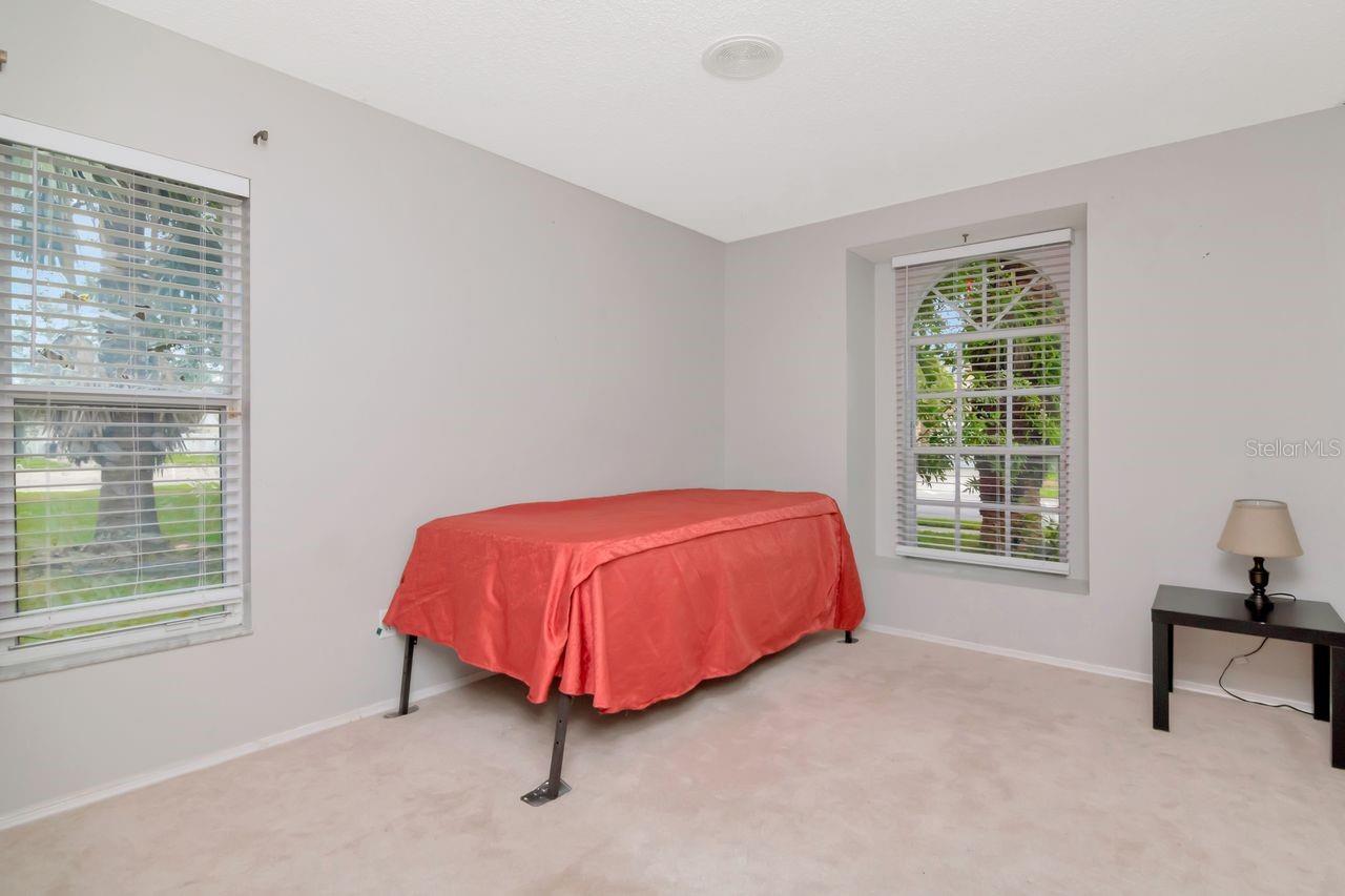 FOUNTAINS AT CYPRESS LAKES THE - Residential Lease