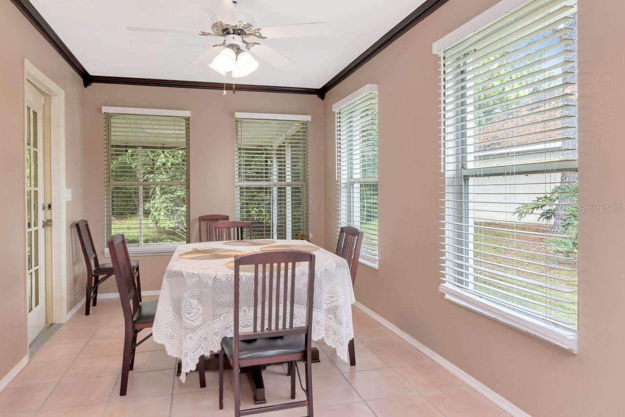 FOUNTAINS AT CYPRESS LAKES THE - Residential Lease